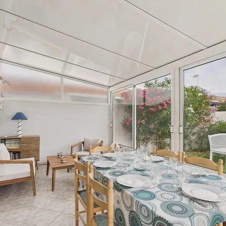 Jardin Et Veranda - Maison 4 Adultes 2 Enfants Ferienhaus