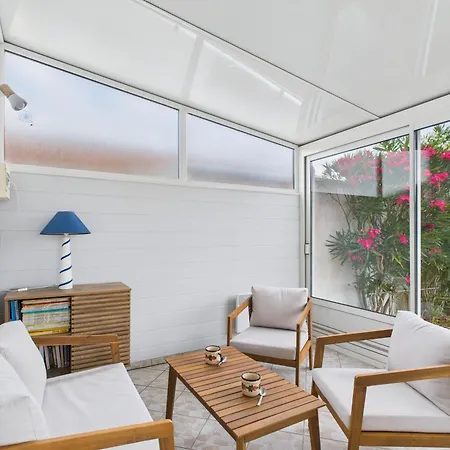 Jardin Et Veranda - Maison 4 Adultes 2 Enfants Casa de Férias